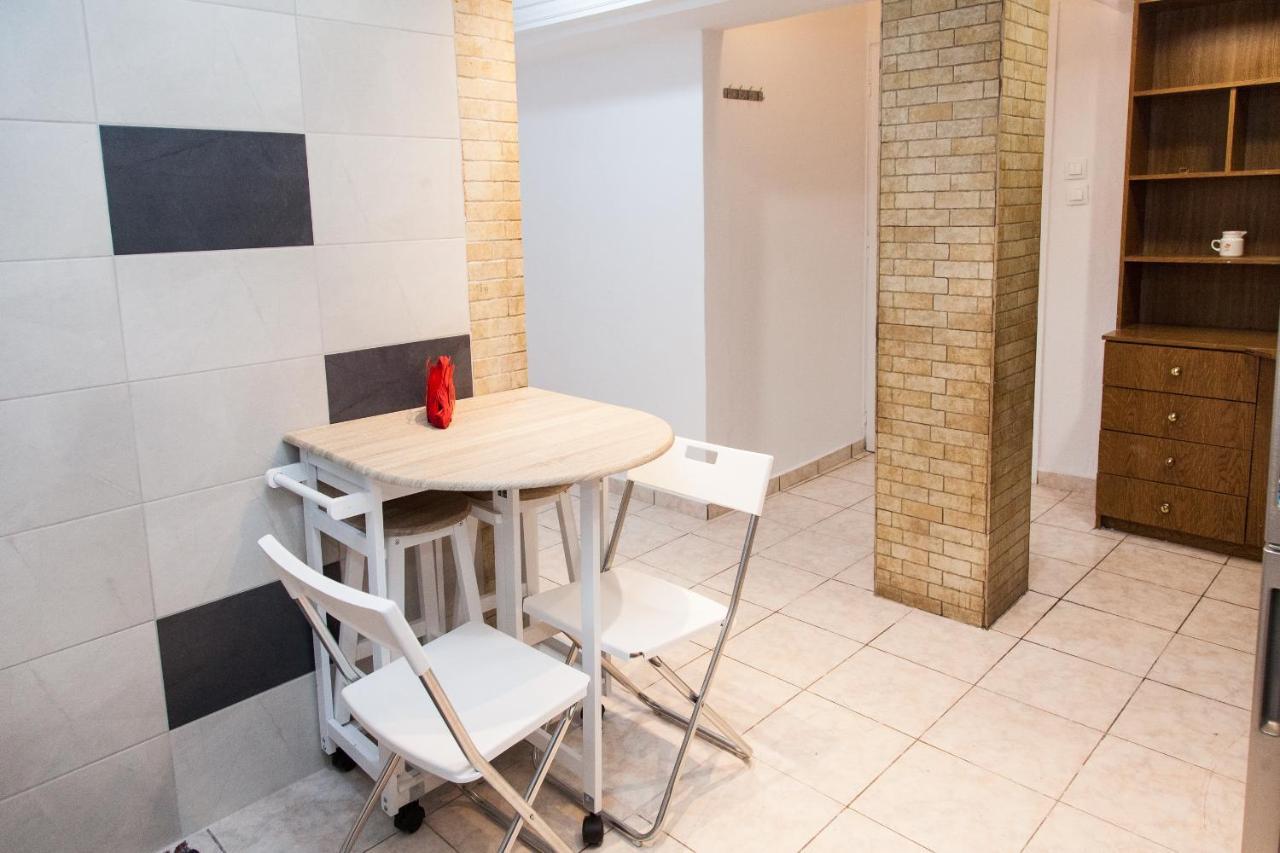 Cozy Apartment In Pireas Ngoại thất bức ảnh