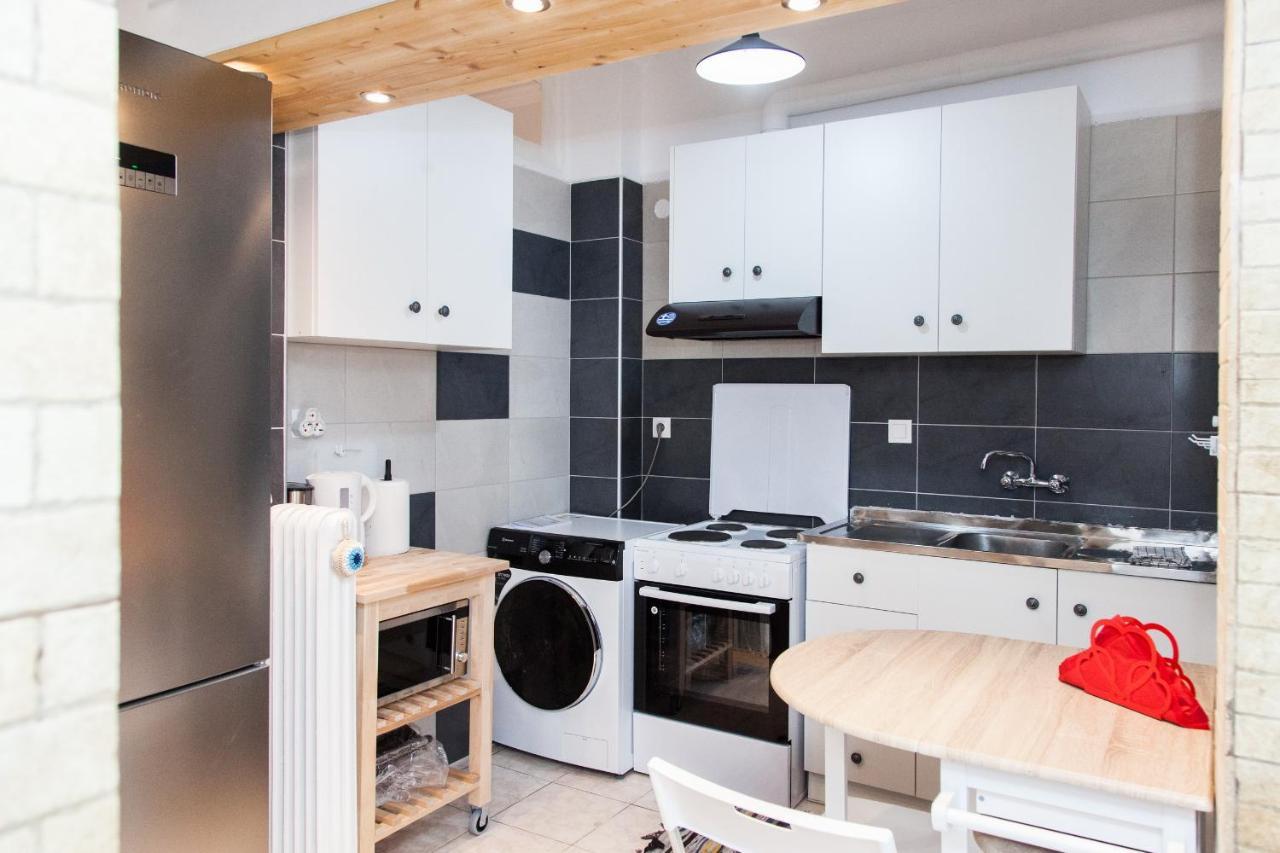 Cozy Apartment In Pireas Ngoại thất bức ảnh