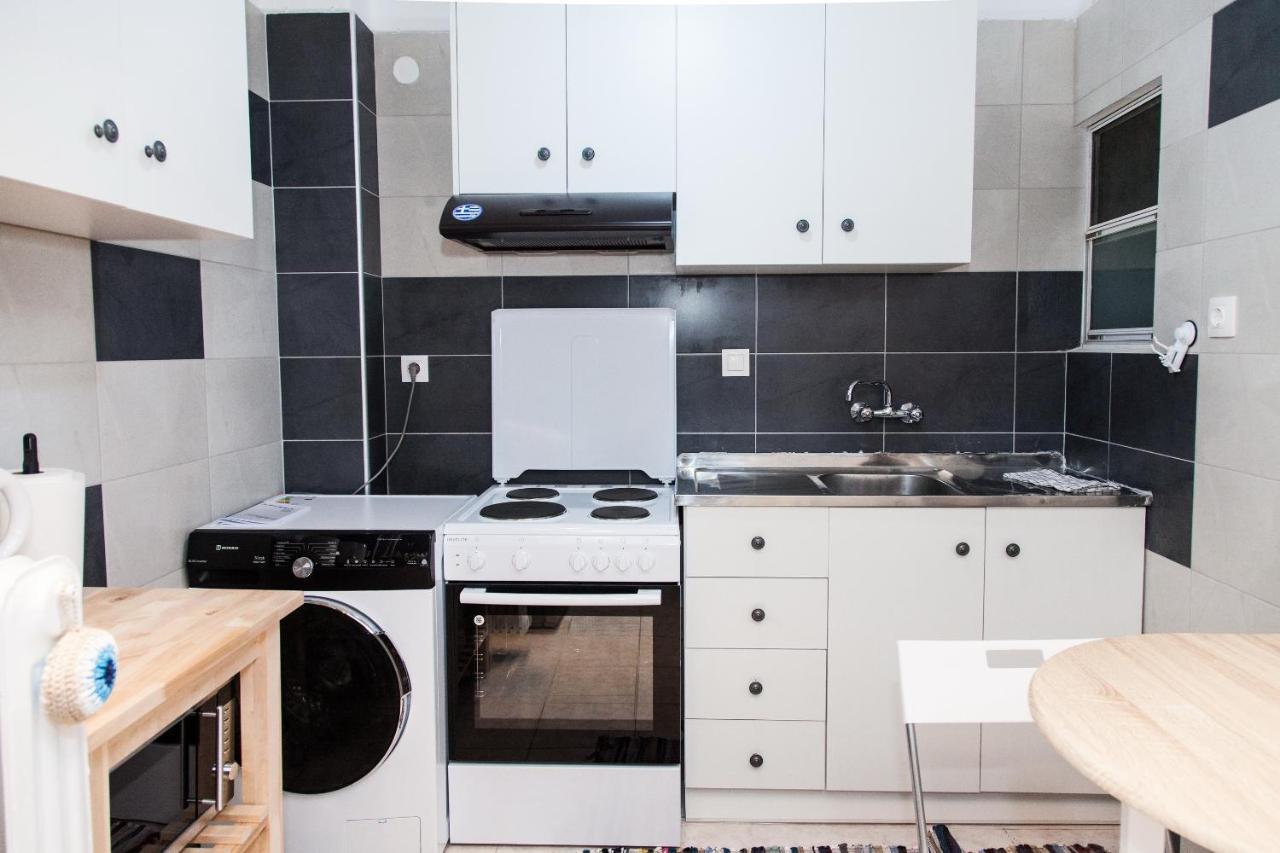 Cozy Apartment In Pireas Ngoại thất bức ảnh